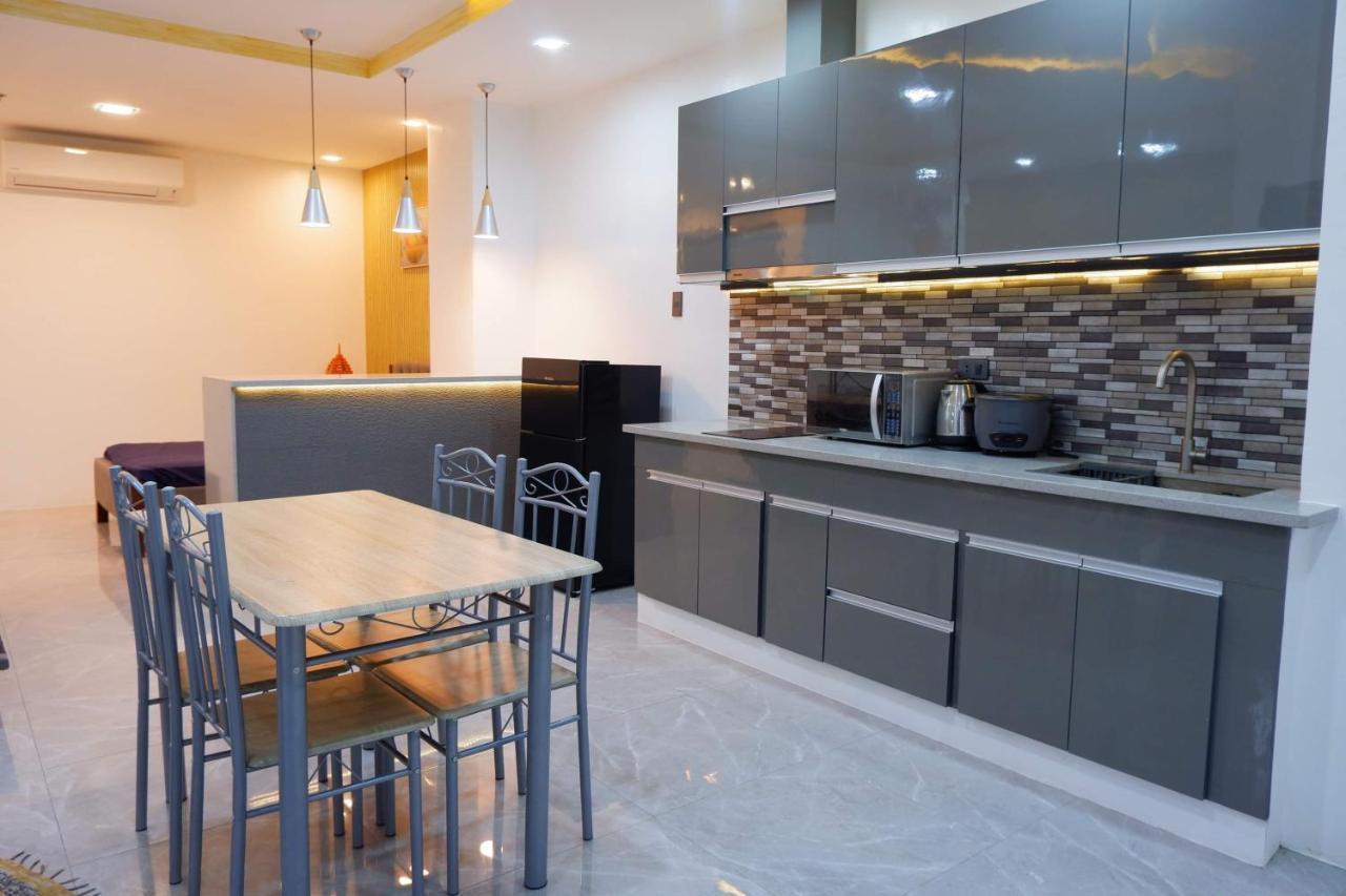 Cozy Entire Condo Unit With Pool Access Angeles Exterior foto